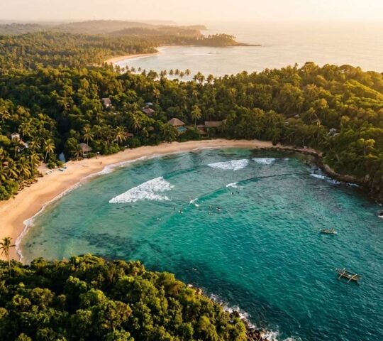 Hiriketiya Bay